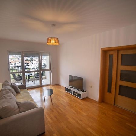 Apartment Plamenatz بار المظهر الخارجي الصورة