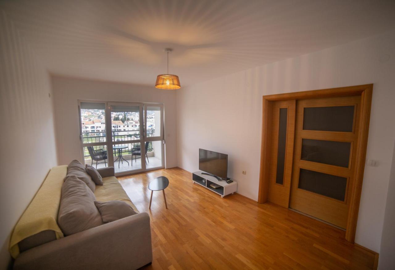 Apartment Plamenatz بار المظهر الخارجي الصورة
